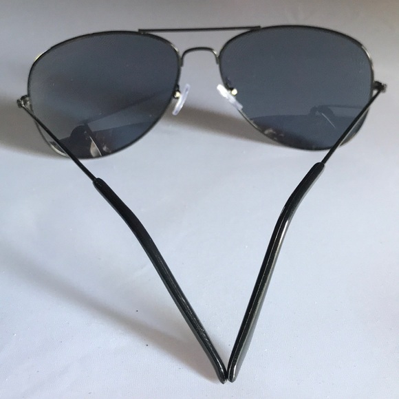 New! Blackout Aviator Sunglasses - Picture 6 of 7